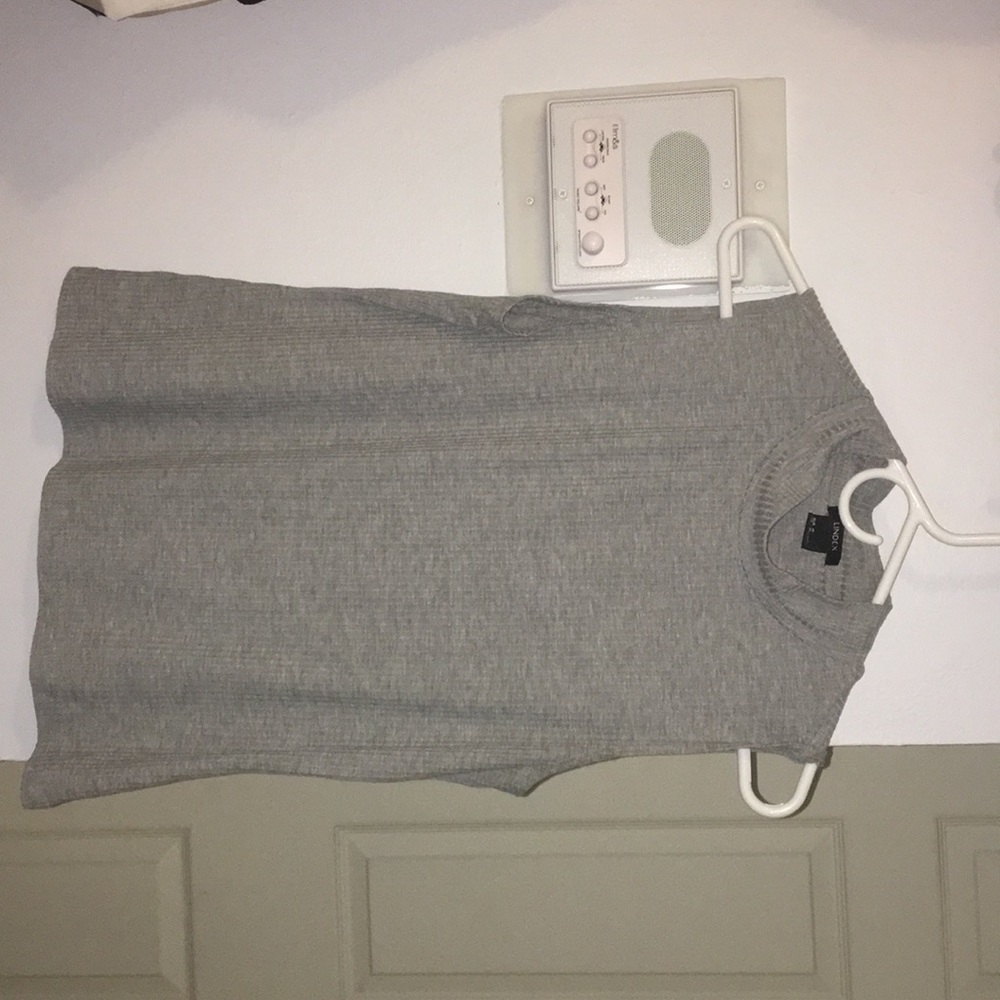Grey sleeveless turtle neck